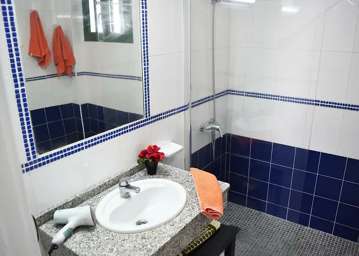 Center - New By The Pool And Private Parking *